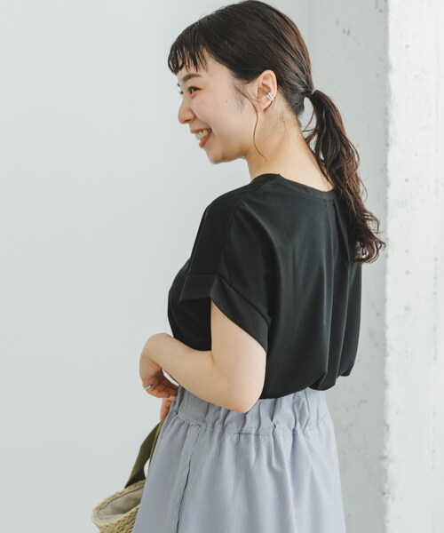 ITEMS URBANRESEARCH（アイテムズ アーバンリサーチ）の「バックタックフレンチプルオーバー（Tシャツ/カットソー・レディース・L.BEG/WHT/BLK/CML/KHK/WHT2・FREE）」の3枚目の写真