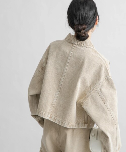 KBF（ケイビーエフ）の「WIDEデニムジャケット（デニムジャケット・レディース・BEIGE/BLUE・one）」の7枚目の写真