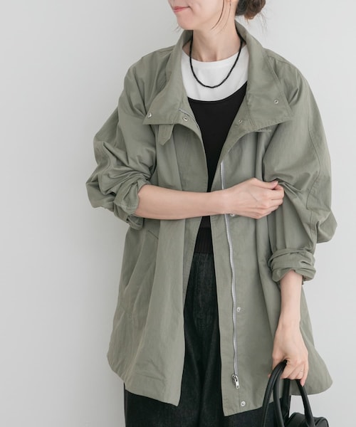 ITEMS URBANRESEARCH(アイテムズ アーバンリサーチ)の「テントラインハーフコート(テーラードジャケット・レディース・SAND/SAGE・Free)」の1枚目の写真