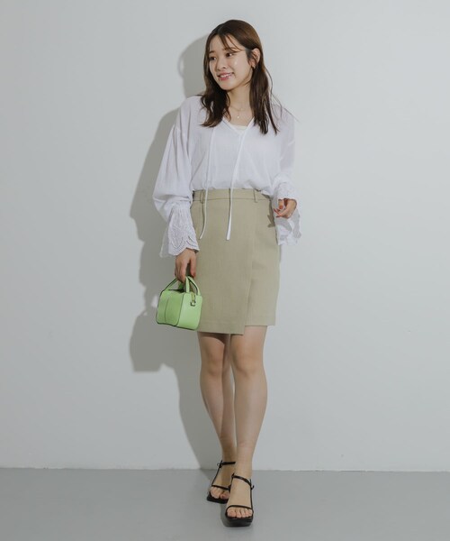 SENSE OF PLACE by URBAN RESEARCH(センスオブプレイスバイアーバンリサーチ)の「スカラップレースヨウリュウブラウス(シャツ/ブラウス・レディース・BLACK/OFF WHITE/CORAL・one)」の12枚目の写真