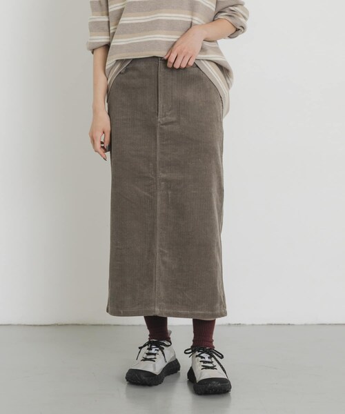 EKAL（エカル）の「『UR TECH』コーデュロイストレートスカート（スカート・レディース・モカ/チャコール/ブラウンカーキ・one）」の20枚目の写真