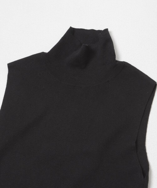 URBAN RESEARCH(アーバンリサーチ)の「Extreme Cashmere COLLO(ニット/セーター・レディース・BONE/RAVEN・-)」の7枚目の写真