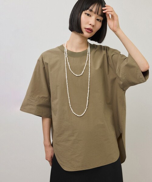 ADAM ET ROPE'(アダムエロペ)の「【新色追加】・【サステナブル】タイプライターTEEブラウス(シャツ/ブラウス・レディース・ブラック/ホワイト/ピンク/カーキ/ピンク系・F)」の3枚目の写真