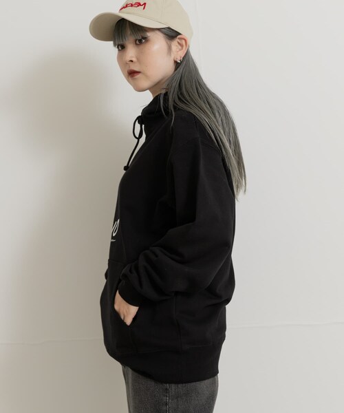 THE GOODLAND MARKET（ザグッドランドマーケット）の「77circa　cats eye print hoody（パーカー・レディース・white1/black1・L/XL）」の21枚目の写真