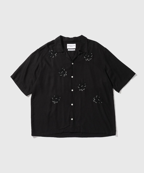ADAM ET ROPE'(アダムエロペ)の「【NOMARHYTHM TEXTILE for ADAM ET ROPE'】EX Flower Embroidery SS Shirt(シャツ/ブラウス・メンズ・ブラック/キナリ・3/4)」の17枚目の写真