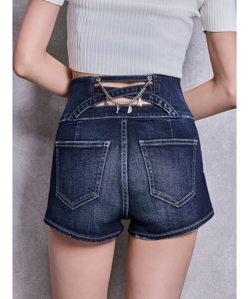 GYDA(ジェイダ)の「ハイウエストボタンBACKカーブクロスGYDA chainデニムショートパンツ(デニムパンツ・レディース・ブラック/アイスブルー/インディゴ・XS/S/M)」の8枚目の写真