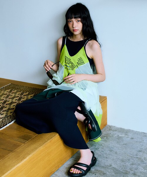 THE GOODLAND MARKET（ザグッドランドマーケット）の「CAMPER　Kobarah Flat（サンダル・レディース・001BLK/012YEL・37/38/39）」の6枚目の写真