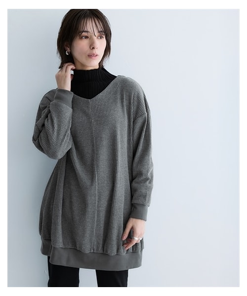 nissen（ニッセン）の「ワッフル素材ロング丈ドルマントップス（UVカット）＜大きいサイズ有＞（チュニック・レディース・黒/杢チャコールグレー/ミルクベージュ/サックス/コーラルピンク/【不要】/ワイン/セージグリーン/杢オートミール/ブラウン/スティールネイビー・S~M相当/L~LL相当/3L~4L相当/5L~6L相当/8L相当/10L相当）」の20枚目の写真