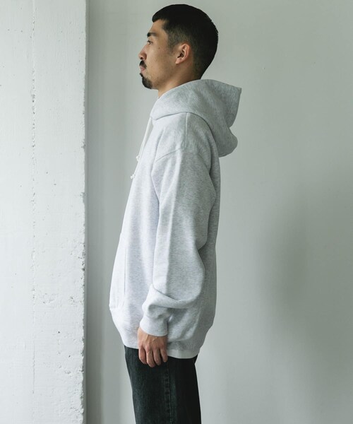 URBAN RESEARCH DOORS(アーバンリサーチドアーズ)の「裏起毛プルオーバーフーディー(パーカー・メンズ・ASH GRAY/TOP CCL・M/L)」の15枚目の写真