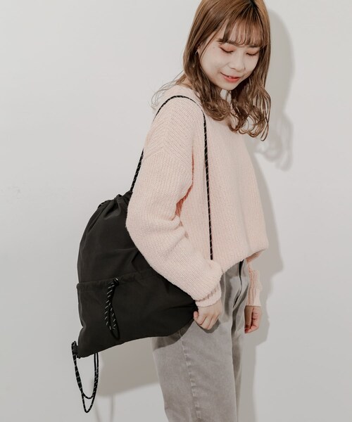 SMELLY（スメリー）の「ドロストポケットナップサック（バックパック/リュック・レディース・BLK/GRY・-）」の7枚目の写真