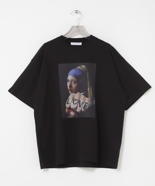 URBAN RESEARCH（アーバンリサーチ）の「GIRL WITH A LOVE T-SHIRTS（T 