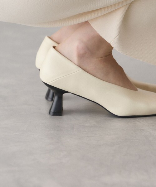 ADAM ET ROPE'（アダムエロペ）の「変形ヒール甲深パンプス（パンプス・レディース・ブラック/オフホワイト・23.0/23.5/24.0/24.5）」の11枚目の写真