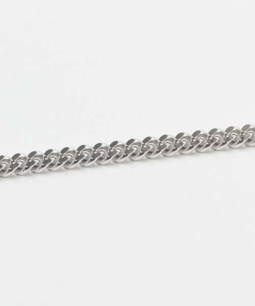 URBAN RESEARCH(アーバンリサーチ)の「TOM WOOD Curb Bracelet M(ブレスレット・メンズ・SILVER・7)」の4枚目の写真