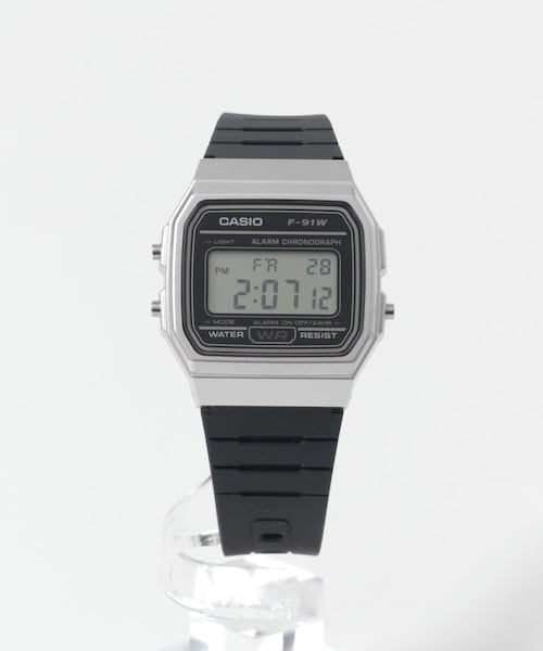 URBAN RESEARCH DOORS（アーバンリサーチドアーズ）の「CASIO　F-91WM（アナログ腕時計・メンズ・OLIVE/BLK/SILVER/BLK・One）」の2枚目の写真