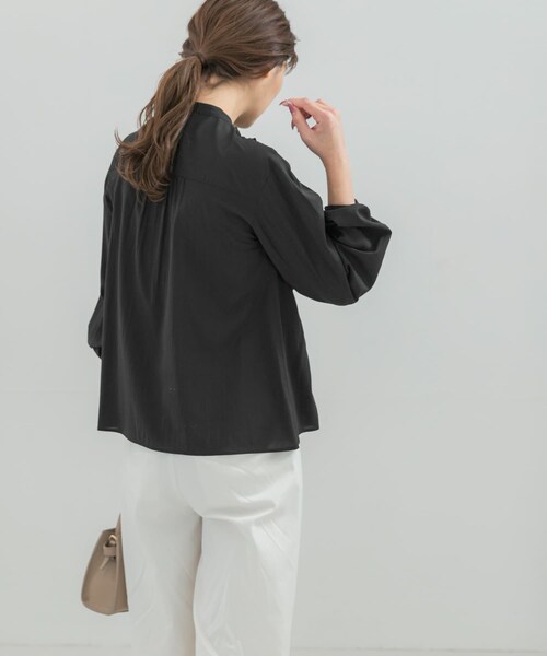 URBAN RESEARCH ROSSO（アーバンリサーチロッソ）の「フロントフリルデザインブラウス（シャツ/ブラウス・レディース・SAX/LEMON/BLACK・Free）」の9枚目の写真