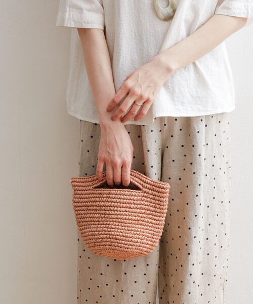 URBAN RESEARCH DOORS（アーバンリサーチドアーズ）の「Magda Made　Mini Soledad Bag（かごバッグ・レディース・Peach/Burgundy/Black・-）」の2枚目の写真