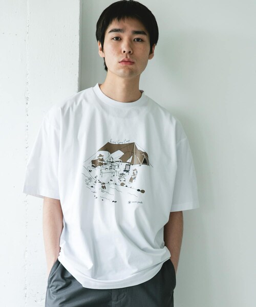 URBAN RESEARCH DOORS(アーバンリサーチドアーズ)の「『別注』Snow Peak Apparel×DOORS WA/AC FAMILY CAMP T-SHIRTS(Tシャツ/カットソー・メンズ・WHITE/CHARCOAL/BROWN/FOLIAGE・M/L/XL)」の8枚目の写真