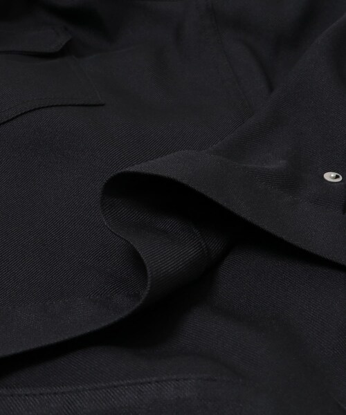 URBAN RESEARCH(アーバンリサーチ)の「DAIRIKU 2Pocket Ployester Jacket(テーラードジャケット・メンズ・BLACK・M/L)」の14枚目の写真