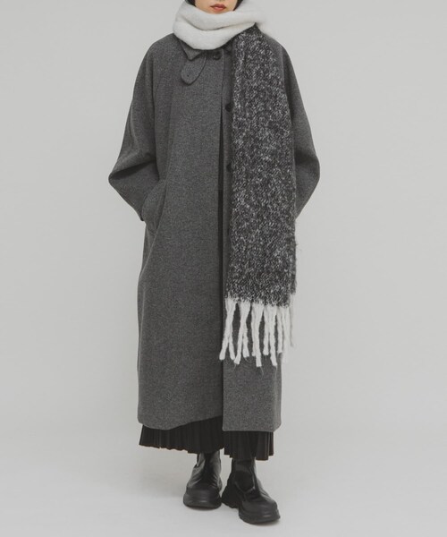 KBF（ケイビーエフ）の「ステンカラーコクーンロングコート（ステンカラーコート・レディース・BROWN/CHARCOAL/BLACK・36/38）」の20枚目の写真