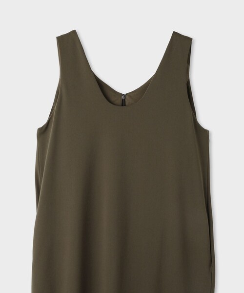 ROPE'（ロペ）の「【一部店舗限定】【REALM（レルム）】U-NECK JERSEY DRESS｜モクロディジャージワンピース　26SS（ワンピース・レディース・ブラック/カーキ・36/38）」の8枚目の写真