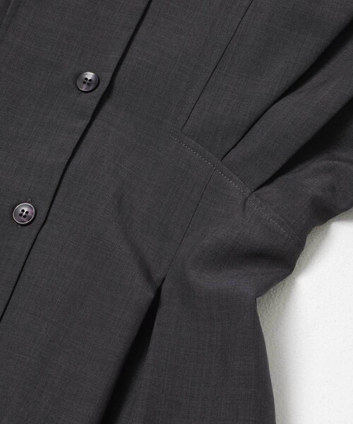 SENSE OF PLACE by URBAN RESEARCH（センスオブプレイスバイアーバンリサーチ）の「『UR TECH DRYLUXE』リネンライクワンピース（ワンピース・レディース・CHARCOAL/KHAKI/L.BLUE・COMPACT/One）」の13枚目の写真