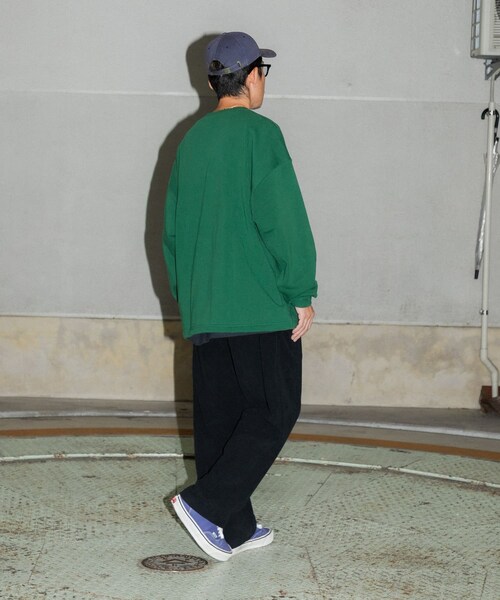 URBAN RESEARCH(アーバンリサーチ)の「Wide Dad×GREENROOM SWEAT(スウェット・メンズ・GREEN・1/2)」の10枚目の写真