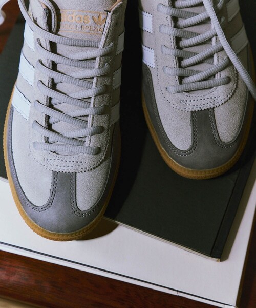 ADAM ET ROPE'(アダムエロペ)の「【adidas Originals for ADAM ET ROPE'】HANDBALL SPEZIAL(スニーカー・レディース・ライトグレー・22.5/23/23.5/24/24.5/25)」の14枚目の写真
