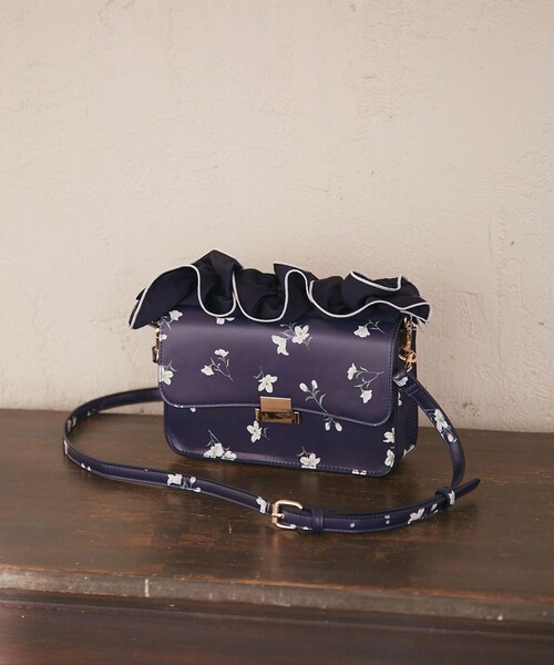 VIS(ビス)の「【DILIGENCE PARLOUR】VIS別注モデルフリルハンドル付き2WAYバッグ(ハンドバッグ・レディース・ベージュ系/ネイビー系・F)」の10枚目の写真