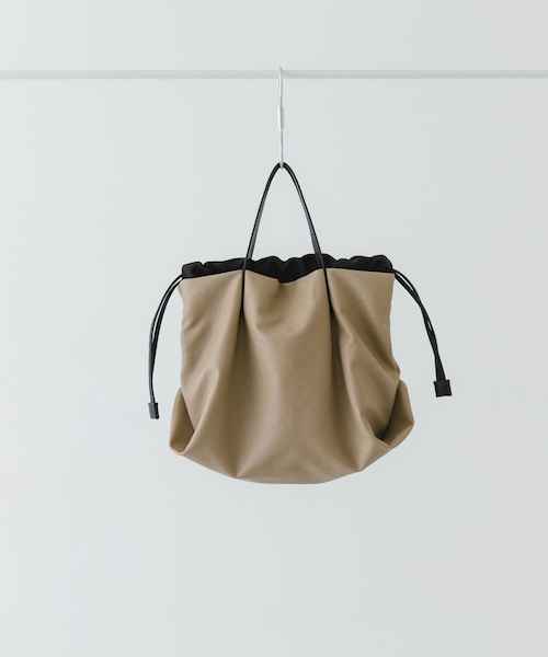 RODE SKO（ロデスコ）の「ウォッシャブルミニショルダーバッグ『Ssize』（ショルダーバッグ・レディース・BEIGE/BLACK/D.SILVER/BLUE GRAY/MINT/OFF/BROWN/YELLOW/LIGHT PINK/CAMEL・one）」の4枚目の写真