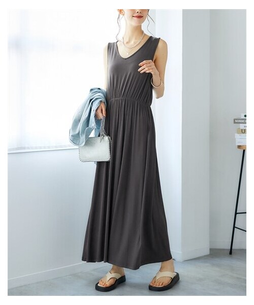 nissen（ニッセン）の「リブカットソーロング丈フレアワンピース（ワンピース・レディース・黒/ダークグレー/パープリッシュピンク/スモーキーブルー・L/LL/3L/4L/5L/6L/8L/10L）」の17枚目の写真