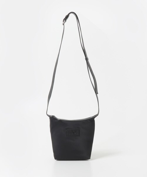 URBAN RESEARCH（アーバンリサーチ）の「MM6　P9062 SHOULDER BAG（ショルダーバッグ・レディース・T8013BLACK・-）」の3枚目の写真
