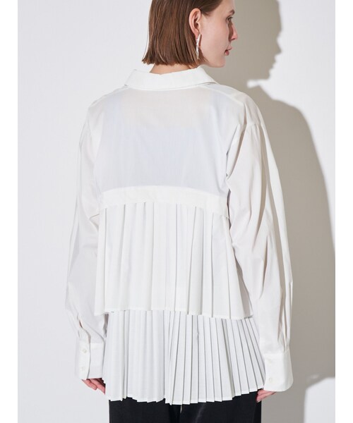 ELENDEEK（エレンディーク）の「PLEATS LAYERED SH（シャツ/ブラウス・レディース・オフホワイト/アイスブルー/ベージュ・F）」の2枚目の写真