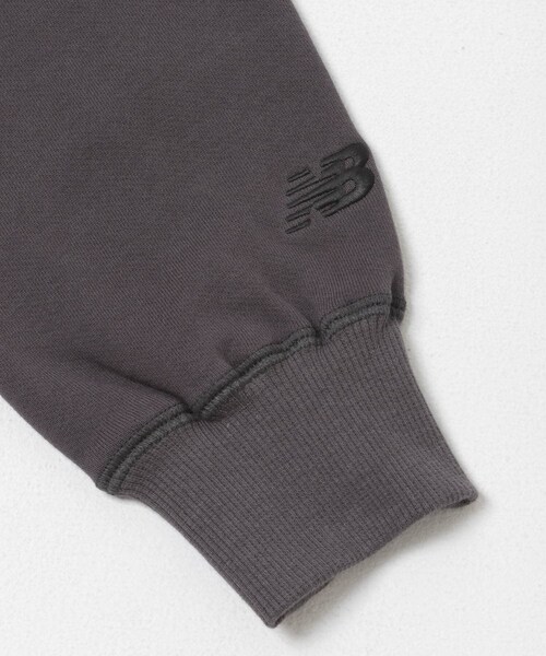 URBAN RESEARCH（アーバンリサーチ）の「NEW BALANCE　NB GREYオーバーサイズクルーネック（スウェット・メンズ・AGT/ABR/BK・M/L/XL）」の21枚目の写真