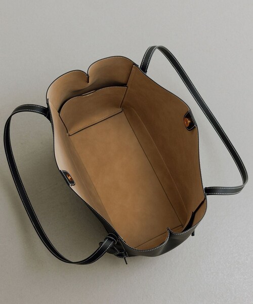 ROPE'（ロペ）の「【E'POR】KNOT BAG Large/A4対応・通勤・撥水・軽量・26AW新型（トートバッグ・レディース・ブラック/ダークブラウン・F）」の13枚目の写真