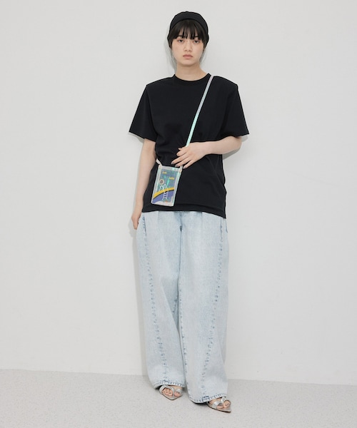 ADAM ET ROPE'（アダムエロペ）の「【公式サイト限定・一部店舗展開】【BRIGITTE TANAKA×ADAM ET ROPE'】SWIMMING POCHETTE（ボディバッグ/ウエストポーチ・レディース・ブラック/ピンク・F）」の10枚目の写真