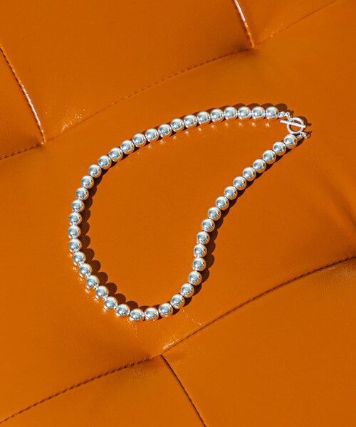 URBAN RESEARCH(アーバンリサーチ)の「decor『デコール』 Hematite8mmBallchoker(ネックレス・レディース・SILVER・-)」の7枚目の写真