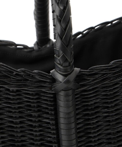 ADAM ET ROPE'(アダムエロペ)の「【A VACATION(ア バケーション)】SEESAW RTN S BLACK(かごバッグ・レディース・ブラック・F)」の6枚目の写真