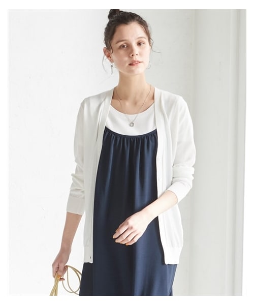 nissen（ニッセン）の「大きいサイズ 洗濯機で洗えるさらっと軽いひんやりカーディガン（ＵＶカット・接触冷感・遮熱・毛玉防止）（カーディガン/ボレロ・レディース・黒/チャコールブラウン/シルバーグレー/コバルトブルー/レモンイエロー/オフホワイト/バービーピンク/ティーグリーン/キャラメル/ピンクパープル/バイオレット・L/LL/3L/4L/5L/6L/8L/10L）」の15枚目の写真