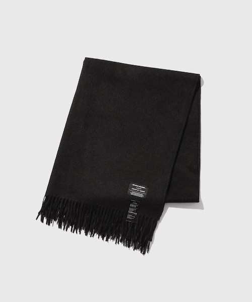 ADAM ET ROPE'（アダムエロペ）の「【THE INOUE BROTHERS...together with ADAM ET ROPE'】EX PURE BLACK BRUSHED SCARF（マフラー・メンズ・ブラック・F）」の2枚目の写真