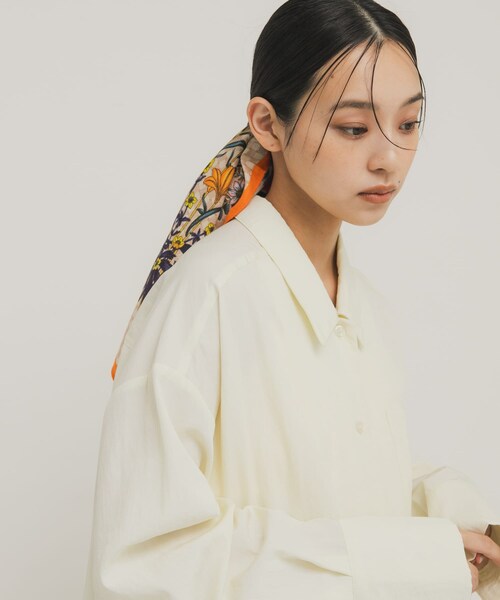 KBF（ケイビーエフ）の「ヴィンテージフラワースカーフ（バンダナ/スカーフ・レディース・RED/ORANGE・One）」の17枚目の写真