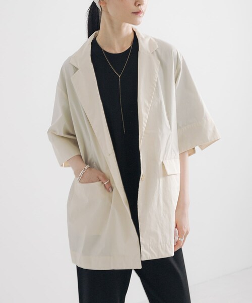 URBAN RESEARCH（アーバンリサーチ）の「コットンハーフスリーブジャケット（テーラードジャケット・レディース・IVORY/BLACK・FREE）」の7枚目の写真