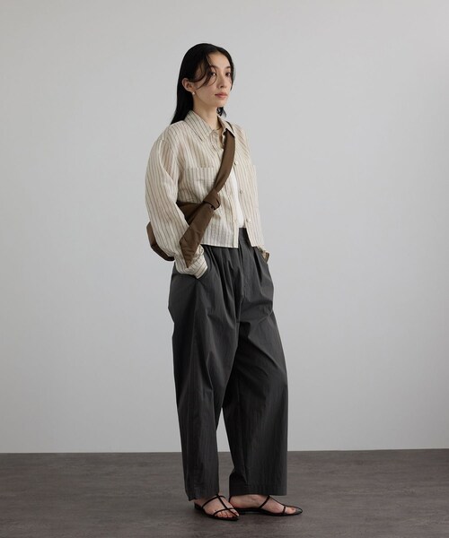 ADAM ET ROPE'(アダムエロペ)の「【WEB限定】撥水ノットショルダー(ショルダーバッグ・レディース・ブラック/ブラウン・F)」の15枚目の写真