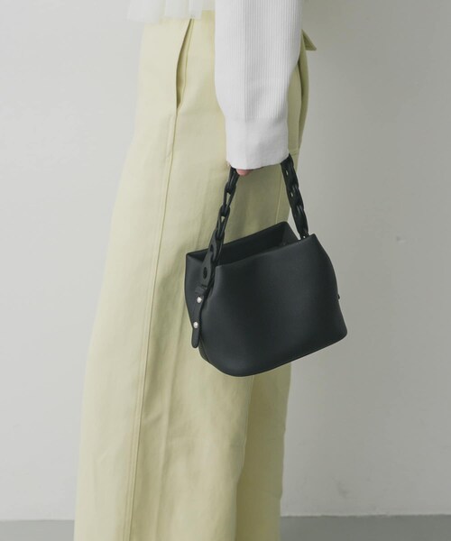 SENSE OF PLACE by URBAN RESEARCH（センスオブプレイスバイアーバンリサーチ）の「チェーンハンドルパフバッグ（ショルダーバッグ・レディース・BLACK/L.BLUE/IVORY・One）」の14枚目の写真