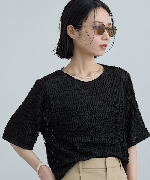 ADAM ET ROPE'(アダムエロペ)の「【WEB限定】ティアードラッセルシアーTシャツ(Tシャツ/カットソー・レディース・ブラック/ホワイト/サックス・F)」の2枚目の写真