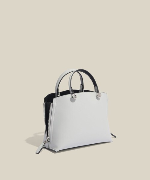 ROPE'（ロペ）の「【E'POR】【数量限定】Y BAG Mini/超軽量・26SS（ハンドバッグ・レディース・ブルー系・F）」の2枚目の写真