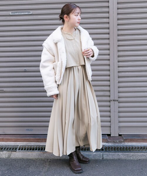 KBF（ケイビーエフ）の「マルチWAYボアジャケット（テーラードジャケット・レディース・BEIGE/IVORY/BLACK・one）」の11枚目の写真