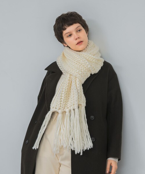 URBAN RESEARCH(アーバンリサーチ)の「Fratelli Talli フリンジニットマフラー(マフラー・レディース・PINK/WHITE/NAVY・FREE)」の1枚目の写真