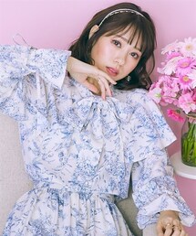 nissen | 大きいサイズ 線画花柄プリントブラウス　marun(シャツ/ブラウス)