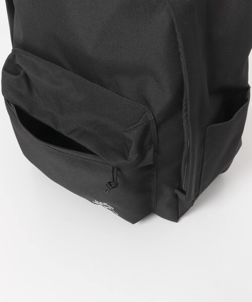 URBAN RESEARCH DOORS(アーバンリサーチドアーズ)の「URD DAY PACK(バックパック/リュック・メンズ・BLACK/SAGE GRAY・-0)」の14枚目の写真