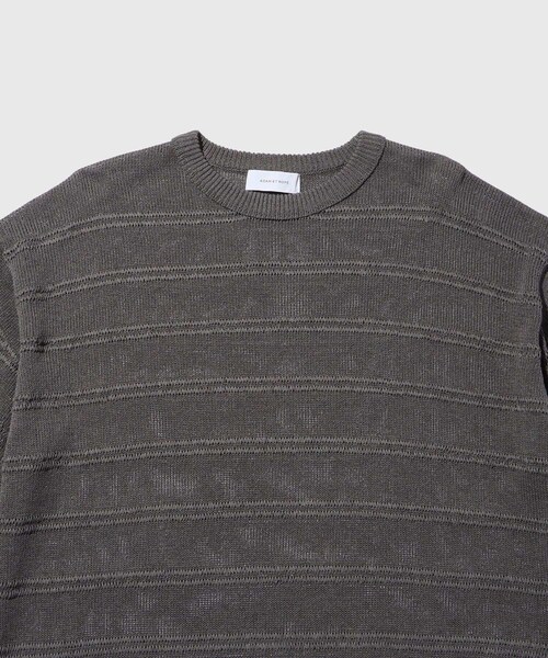 ADAM ET ROPE'(アダムエロペ)の「シアーボーダーニットTEE(Tシャツ/カットソー・メンズ・ブラック/チャコール/オフホワイト・L/M)」の8枚目の写真